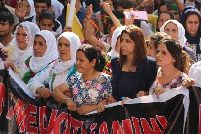 Silopi’de Diyarbakır’daki Patlamalar Protesto Edildi