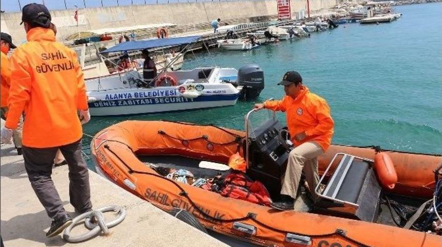 Alanya&rsquo;da Denizden Ceset &Ccedil;ıkarıldı