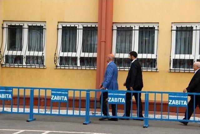 Ak Parti Milletvekili Adayı Berat Albayrak Oyunu Kullandı 1