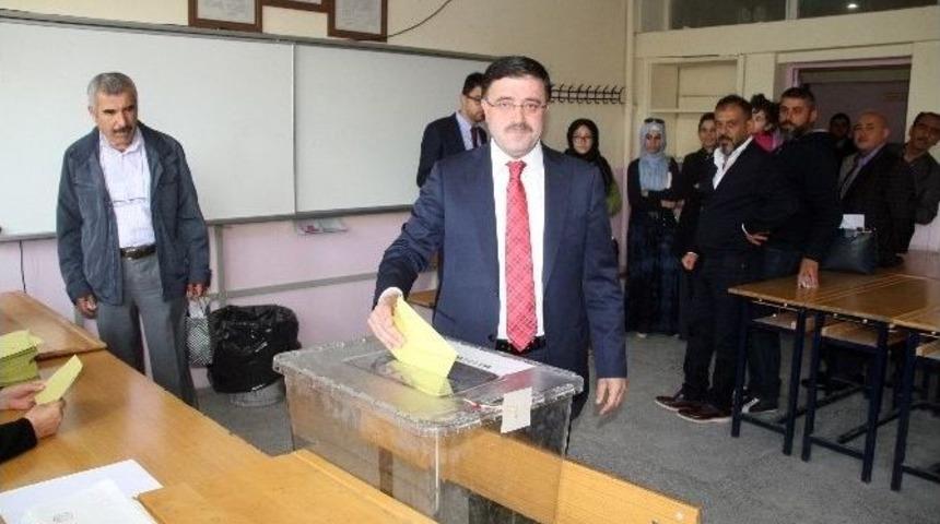 Yozgat&rsquo;ta Vatandaşlar Sandık Başına Gitti