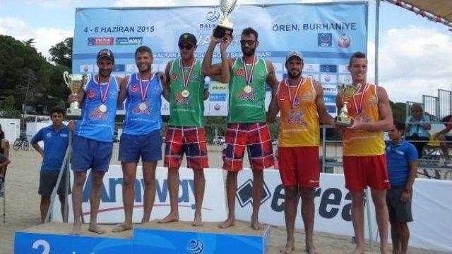 Plaj Voleybolunda Türkiye'ye Çifte Kupa