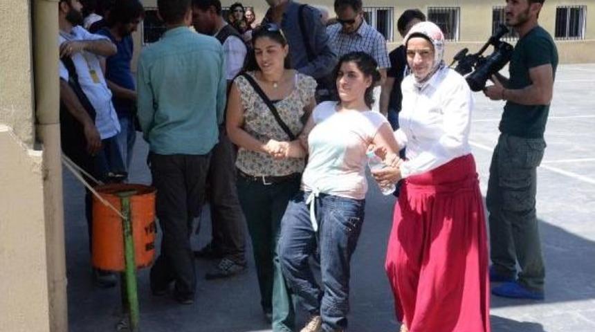Hdp'li Baluken: Miting Alanlarına Bomba Koyanlara Sandıkta Barış Ve Demokrasi Paketleri Ile Cevap Vereceğiz