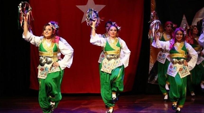Halk Dansları Topluluğundan Muhteşem Gala