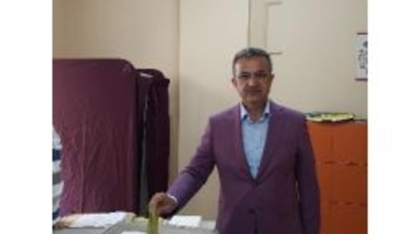 Başkan K&ouml;şker Oyunu Kullandı