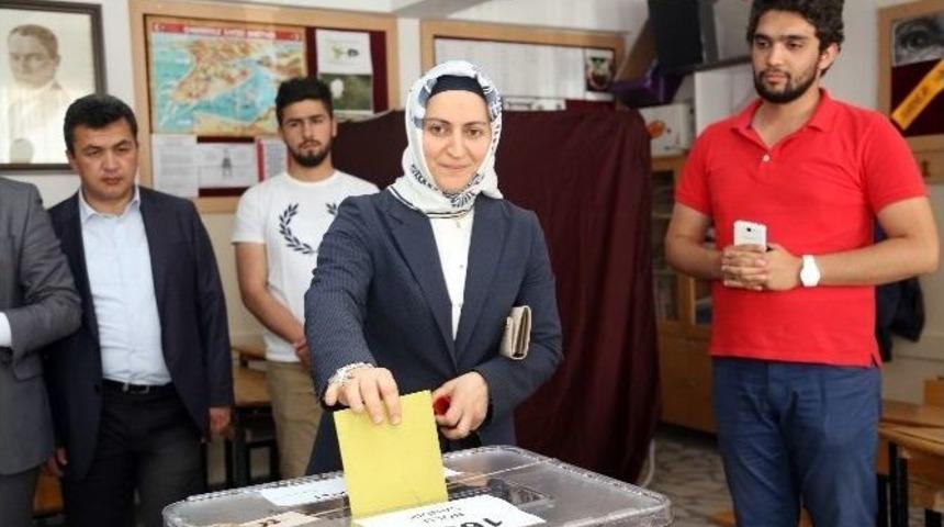 Başkan Palancıoğlu Oyunu Eşiyle Kullandı