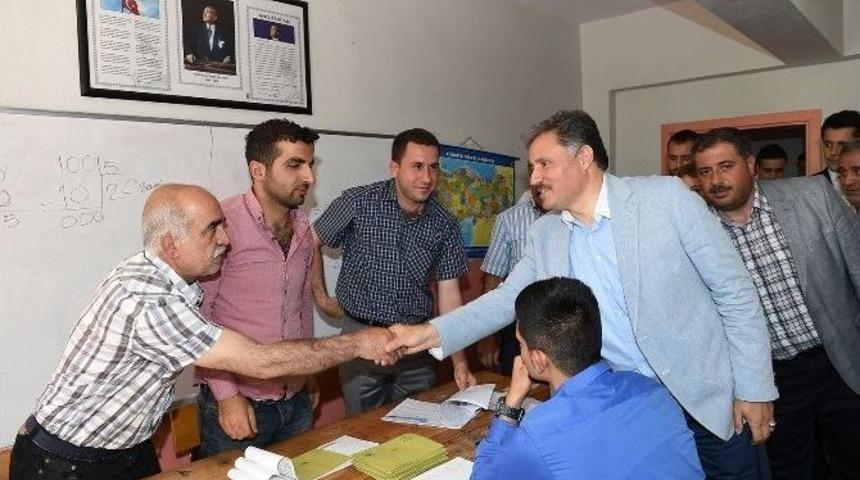 B&uuml;y&uuml;kşehir Belediye Başkanı &Ccedil;akır Oyunu Kullandı