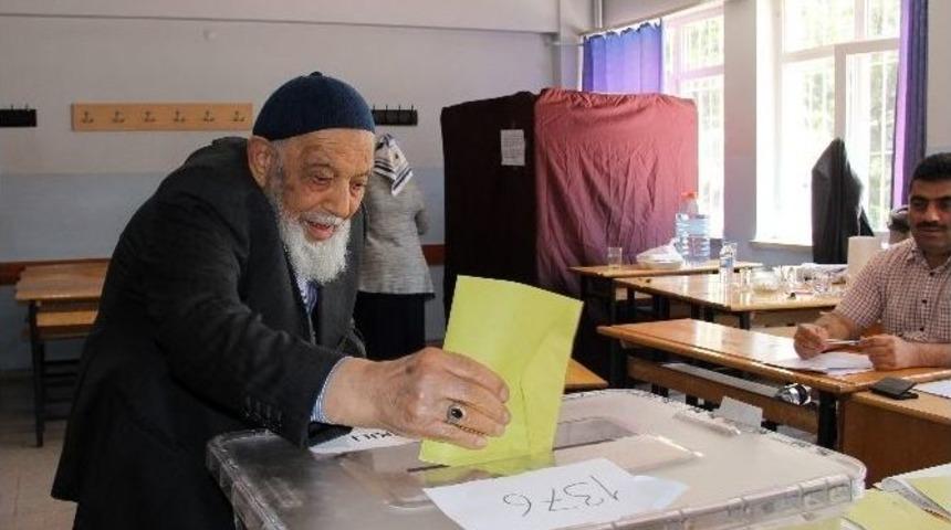 G&uuml;l Ailesi Oyunu Kullandı