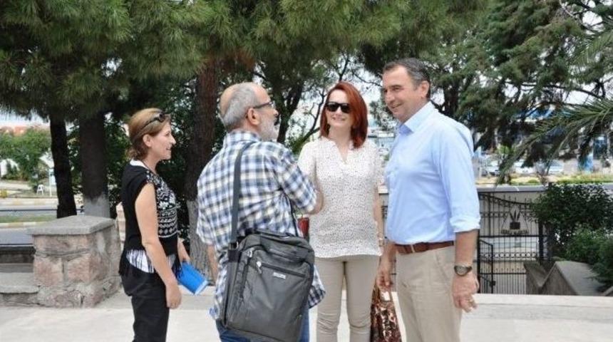 Başkan Gen&ccedil;er, Aydınlık G&uuml;nler Dileğiyle Oyunu Kullandı