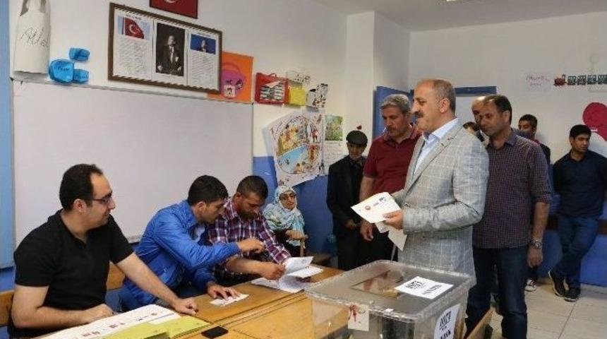 Ak Parti Milletvekili Adayı Atalay Oyunu Kullandı