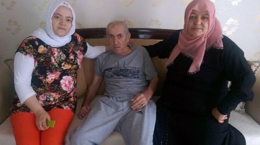 (&ouml;zel Haber) Fel&ccedil;li Adam, Vatandaşlık G&ouml;revi İ&ccedil;in Sedyeyle Oy Kullandı