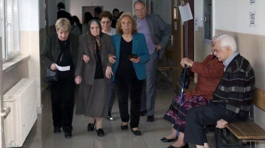 Başkent Ankara'da Vatandaşlar Sandık Başında