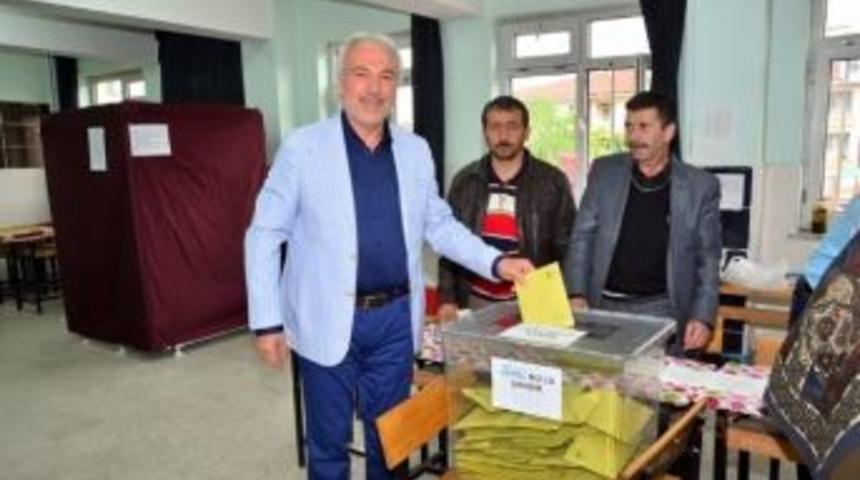 Kamil Sara&ccedil;oğlu Oyunu Emine Arıoğul İlkokulu&rsquo;nda Kullandı