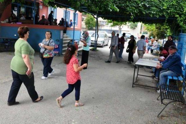 Maden Faciayla Sarsılan Soma da Se&ccedil;men Sandığa Gitti 1