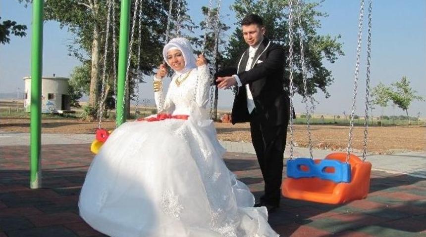 Arabanlı Yeni &Ccedil;iftlerin G&ouml;zde Mekanı Karapınar Mesire Alanı Oldu