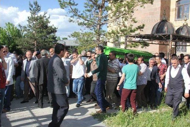 Kazada Hayatını Kaybeden Chp’li Başkan Son Yolculuğuna Uğurlandı 1