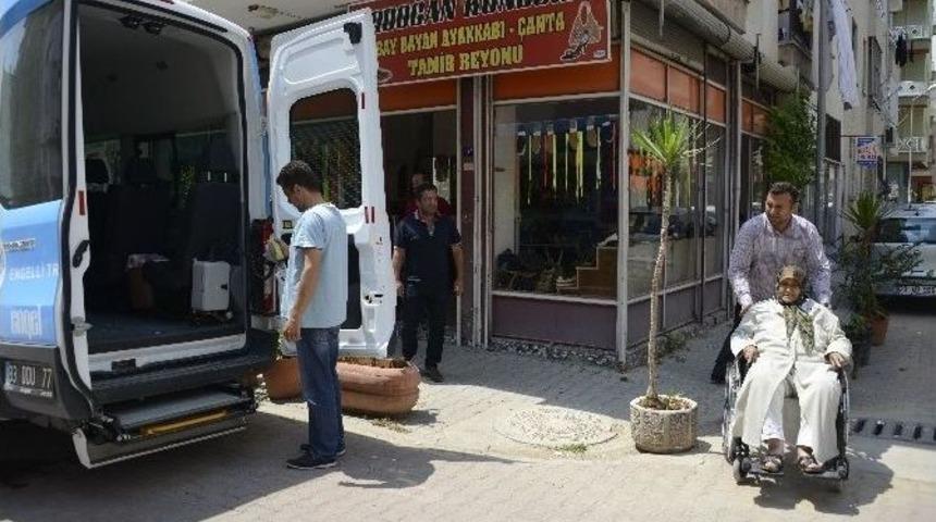 Mersin&rsquo;de Engellilere Oy Kullanmaları İ&ccedil;in Ara&ccedil; Tahsis Edildi