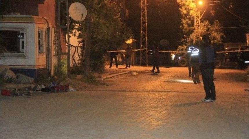 Hakkari&rsquo;de Ş&uuml;pheli &Ccedil;anta Paniği