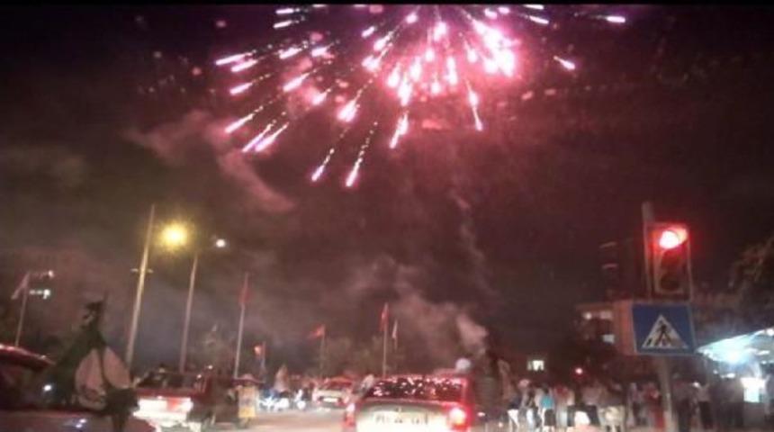 Mersin'de Gergin Saatler (2)