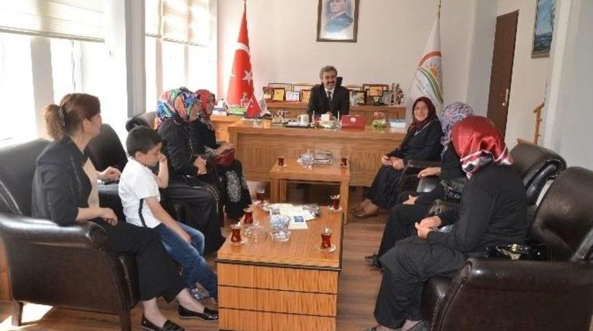 Kadın &Ccedil;ift&ccedil;ilerden Gıda Tarım Ve Hayvancılık İl M&uuml;d&uuml;r&uuml; Kayacan&rsquo;a Ziyaret
