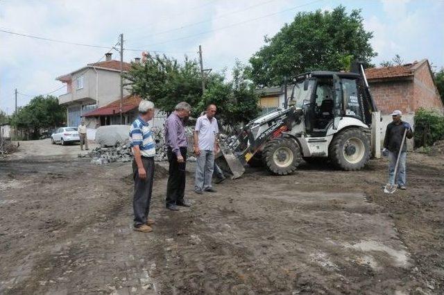 Süleymanpaşa’da Yol Yapım Çalışmaları En Uzak Mahalle Ormanlı’da Devam Ediyor