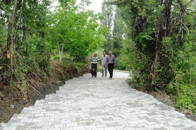 Süleymanpaşa’da Yol Yapım Çalışmaları En Uzak Mahalle Ormanlı’da Devam Ediyor