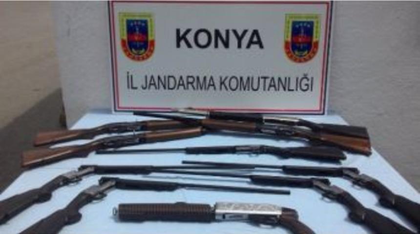 Kargoyla Silah Sevkiyatı Jandarmaya Takıldı