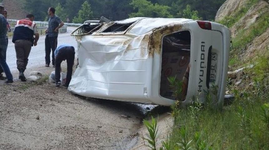 Kozan&rsquo;da Tarfik Kazası: 1 Yaralı