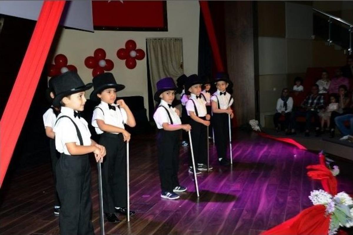 İkem&rsquo;li Ana Sınıfı &Ouml;ğrencilerinden Mezuniyet T&ouml;reni