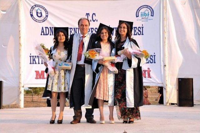 Ad&uuml; Nazilli İibf 1250 &Ouml;ğrencisini T&ouml;renle Uğurladı 1