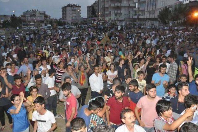 Adıyaman'da Hdp'de Kutlama