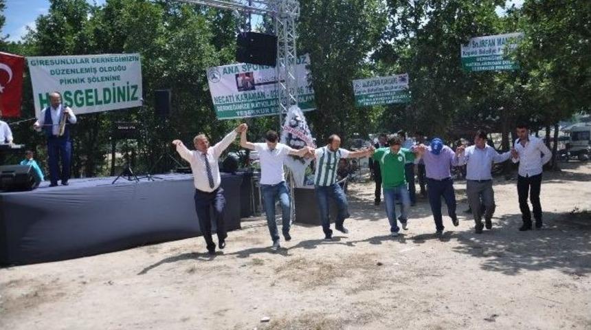 Giresunlular&rsquo;dan Horon Şov