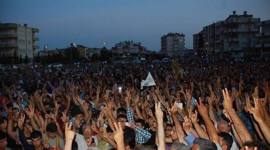 Hdp&rsquo;lilerden Se&ccedil;im Kutlaması