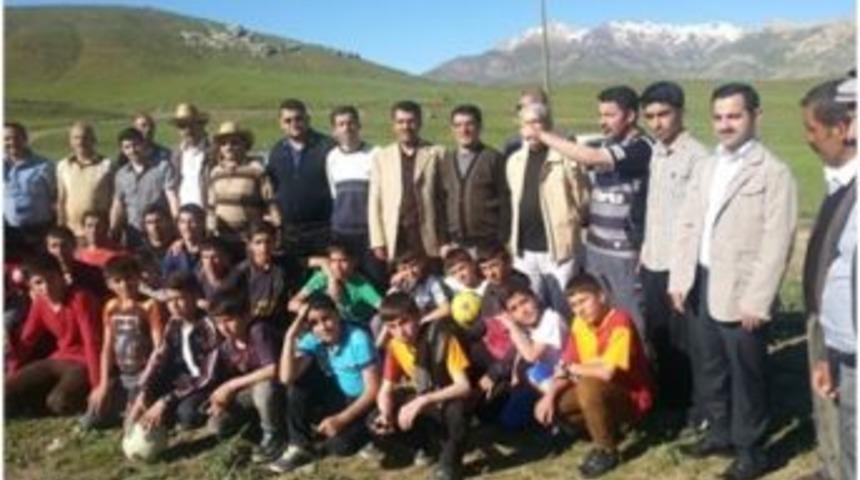 M&uuml;ft&uuml; Geylani, Kur&rsquo;an Kursu &Ouml;ğrencileriyle Piknikte Buluştu