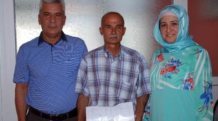 Azmetti 60&rsquo;ından Sonra Ehliyet Aldı