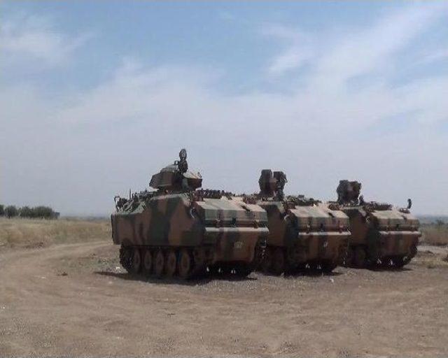 Sınırda &Ccedil;atışmalar S&uuml;r&uuml;yor, Tedbirler En &Uuml;st Seviyeye &Ccedil;ıkarıldı 2