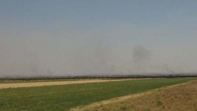 Sınırda &Ccedil;atışmalar S&uuml;r&uuml;yor, Tedbirler En &Uuml;st Seviyeye &Ccedil;ıkarıldı 3