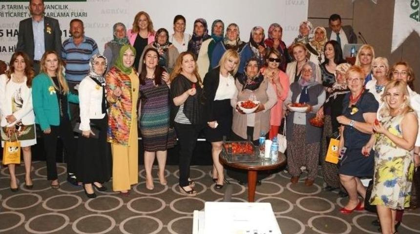 Ay&ccedil;a Katlav: &ldquo;kadın Eli Değen Her Sekt&ouml;r Şahlanır&rdquo;