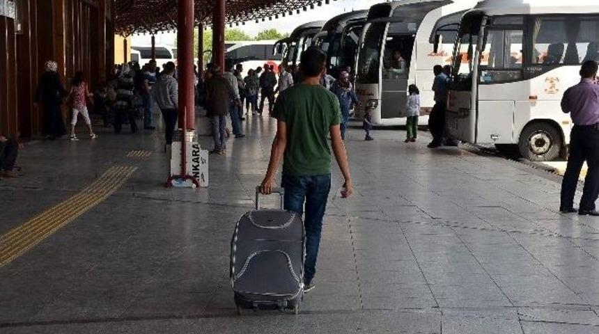 &Ouml;ğrenciler D&ouml;n&uuml;ş Telaşına