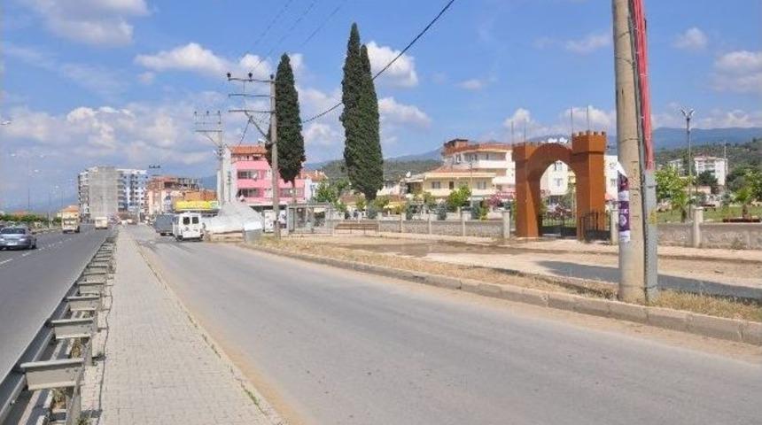 Kadık&ouml;y Mahallesi&rsquo;nde Yaz Hazırlıkları S&uuml;r&uuml;yor