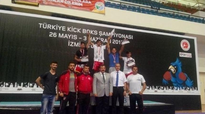 Aydın&rsquo;da Kick Boksta Tarihi Başarı