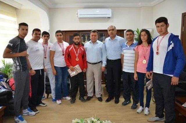 Aydın&rsquo;da Kick Boksta Tarihi Başarı 2