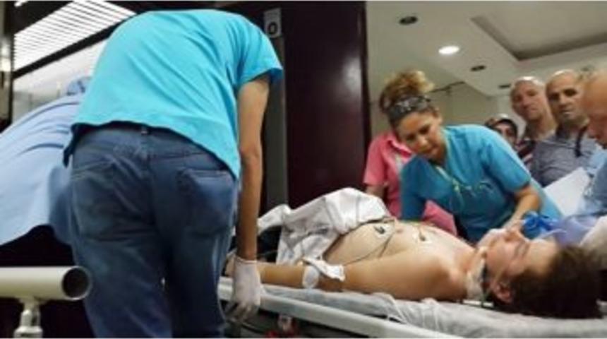 Boğaz Sularına D&uuml;şen Gen&ccedil;, Hastanede Yaşam M&uuml;cadelesi Veriyor