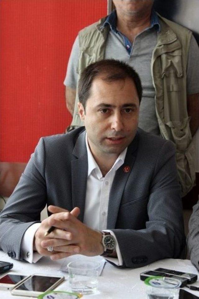 Hdp’nin Barajı Geçmesi Üzerine Pilav Dağıtan Chp’li Belediye Başkanına Mhp’den Tepki