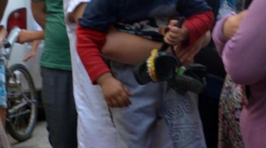 &Ccedil;ocuklarını Evde Sanıp Alevlerin I&ccedil;ine Girdi, Az Daha Yanıyordu