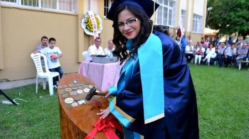 S&ouml;ke Hilmi Fırat Anadolu Lisesi 175 &Ouml;ğrenci Mezun Etti