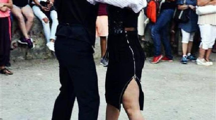 G&uuml;m&uuml;şl&uuml;k'te G&uuml;n Batımında Tango Keyfi