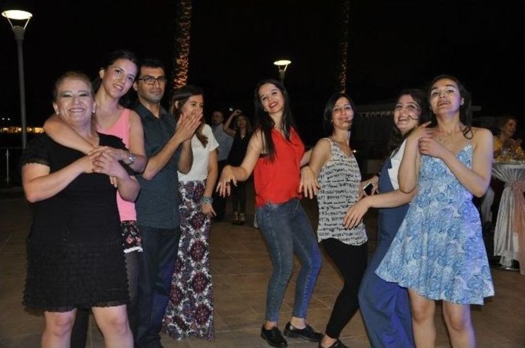 Acıbadem Yaza Merhaba Dedi