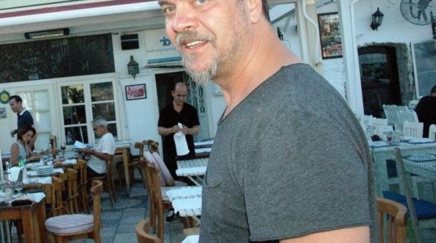 Beyaz, Candan Er&ccedil;etin&rsquo;e Meydan Okudu