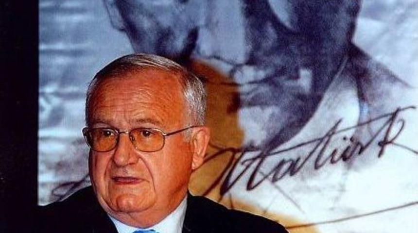 T&uuml;rk B&ouml;brek Vakfı Başkanı Timur Erk: