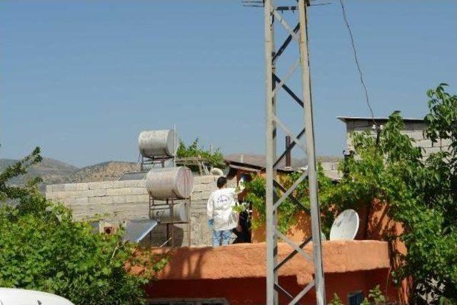 Hırsızlara Direnen Yaşlı Adam Öldü, Eşi Ağır Yaralandı